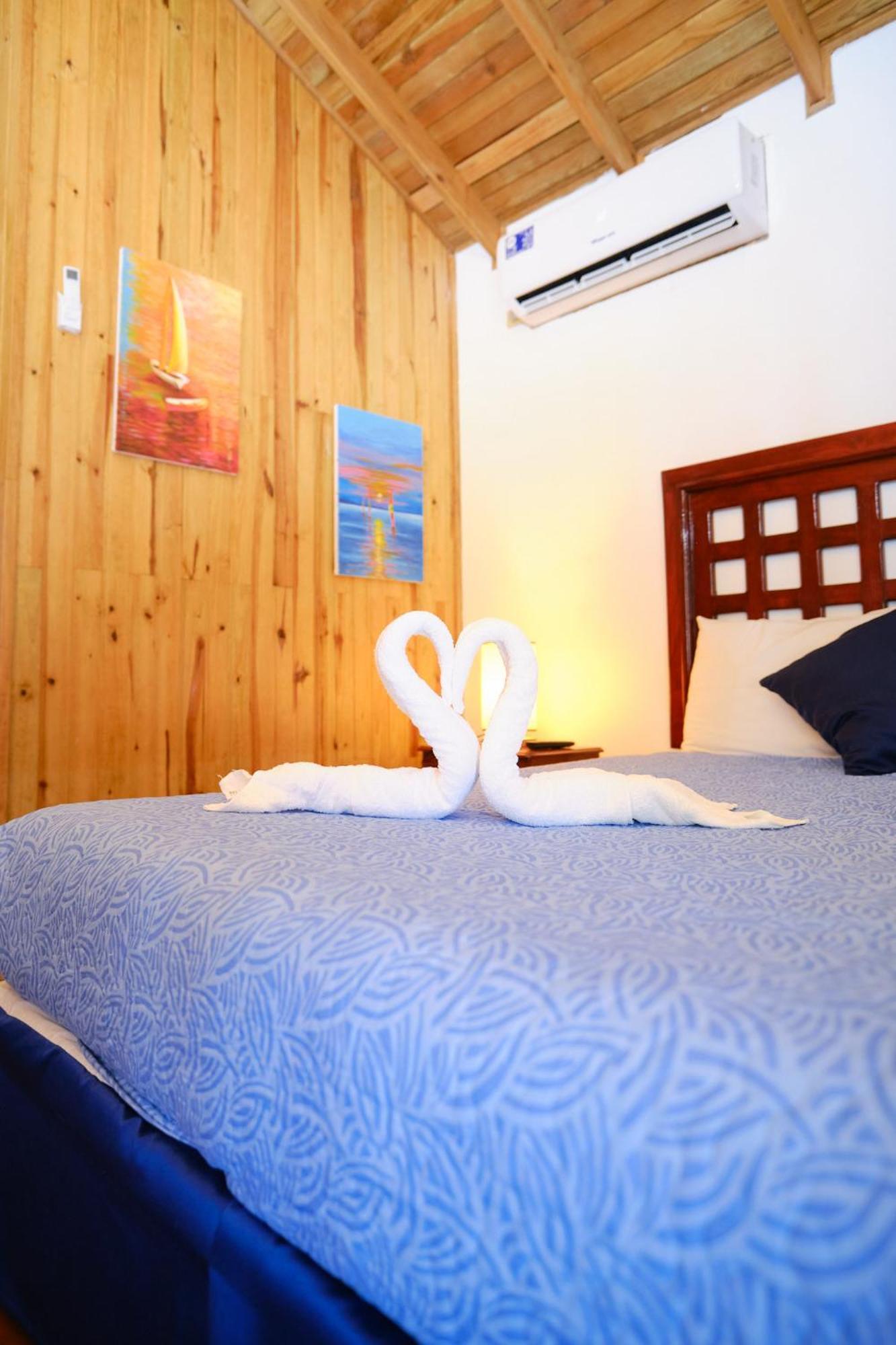 Hotel Playa Caribe 텔라 외부 사진